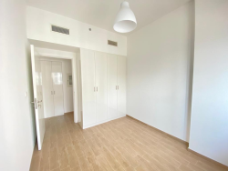 Bright &amp; Spacious Unit | Best layout in the area | Modern Finishing